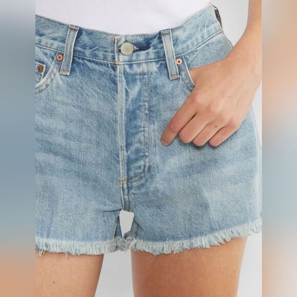 Aritzia Denim Forum Women's  The Ex Boyfriend Denim Short Light Wash Size 26 EUC - Picture 4 of 16